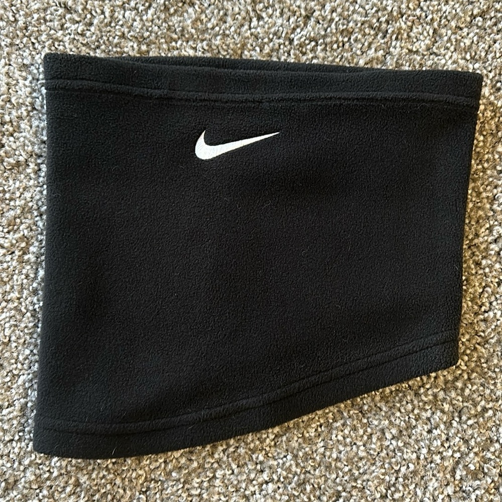 Nike neck gaiter